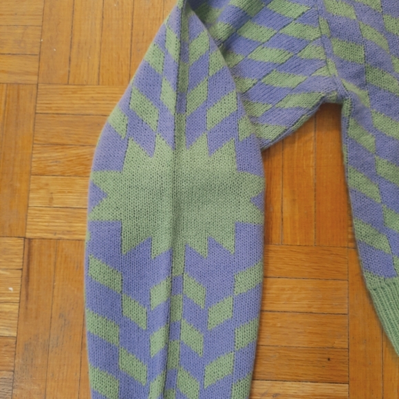 Noisy May Star Green- Blue Pastel Cropped Mock Neck Sweater - Picture 4 of 5